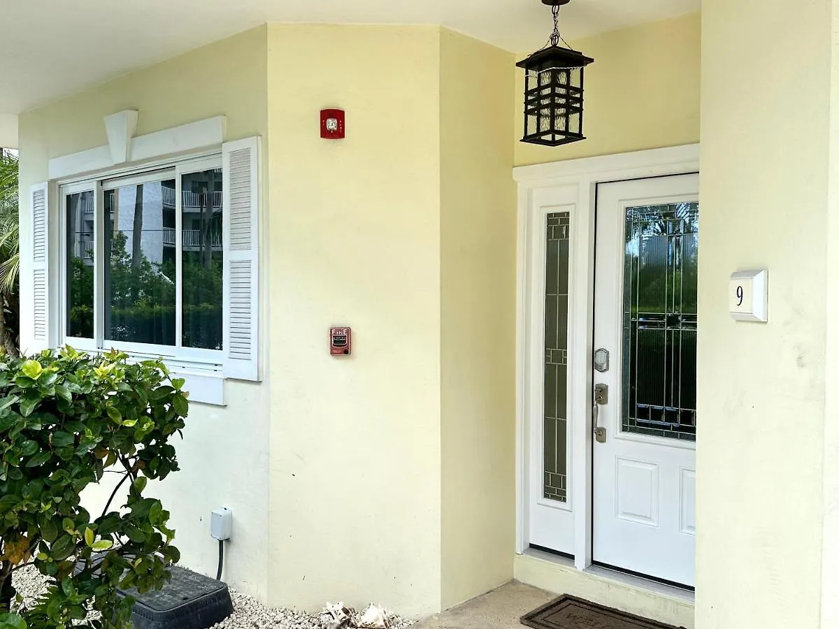 Crescent Point #9: 3Bed Condo Dog City